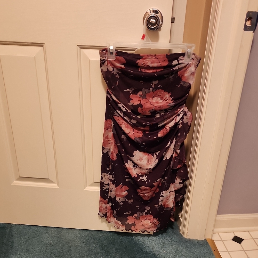 Zaful Floral Pencil Skirt in Black and Pink